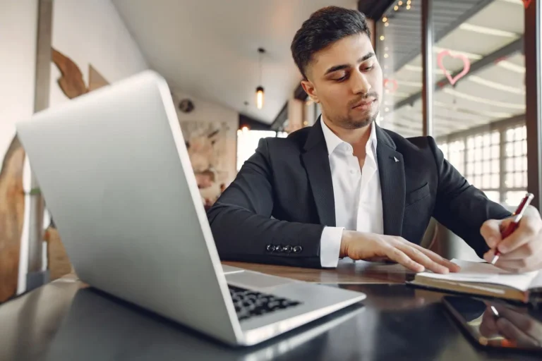 Création sur internet : lancer son activité en ligne