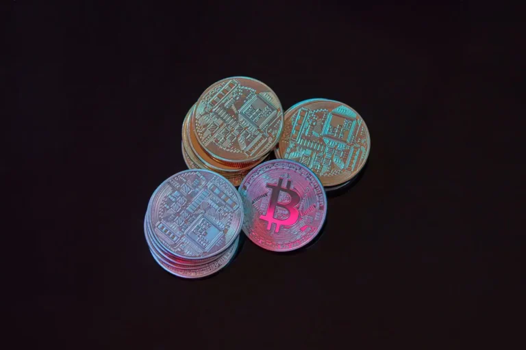 Cryptomonnaie : c&rsquo;est quoi, comment ça marche et quels risques