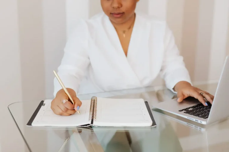 Reconversion professionnelle : par où commencer et comment la financer
